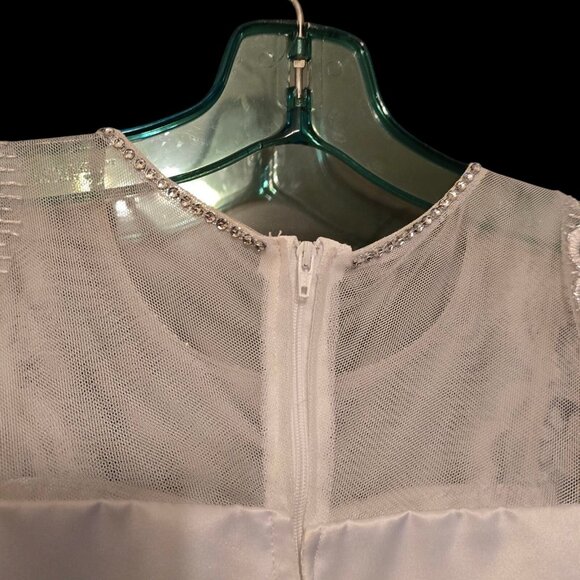 Tip Top Kids Quinceañera Dress Virgin Mary Sz 14 White Embroidery Rhinestones - Picture 7 of 12